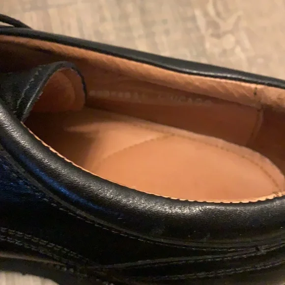 Genuine Leather Men’s Dress shoe Black Cabelas Sz 11 - Picture 3 of 8